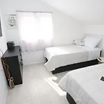 Old Town Apartment *